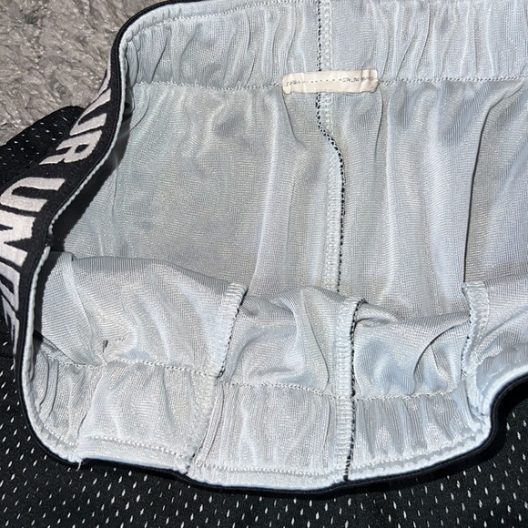 Under Armour shorts💙 - Picture 3 of 6